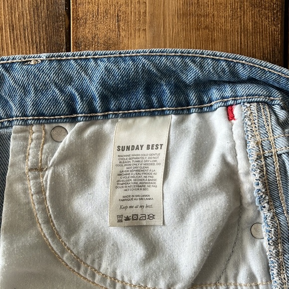 Sunday Best High Rose Shorts - Picture 4 of 4